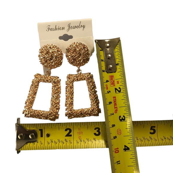 Chunkey Large Rectangular Dangle Ear Rings in Gold Tone Color Statement Earrings - Picture 3 of 5